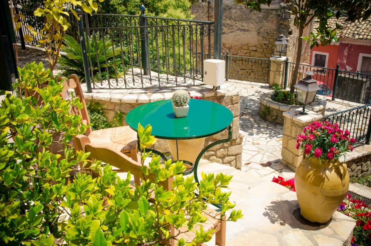 Villa Conte Rari Агиос-Гордиос Экстерьер фото